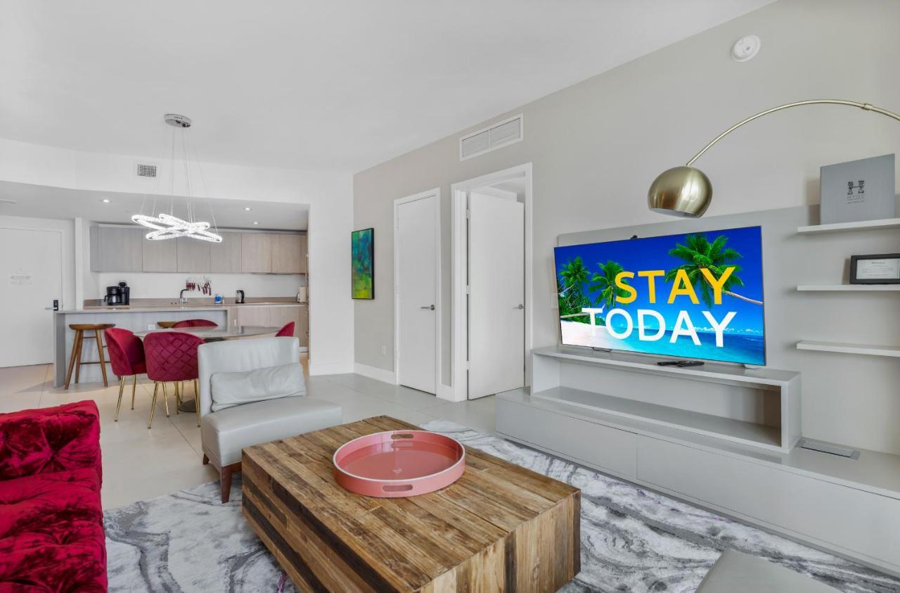 Seashore Resort - 2 Bedroom Right On The Beach Direct Ocean-View With Amenities On The Rooftop Hollywood Zewnętrze zdjęcie